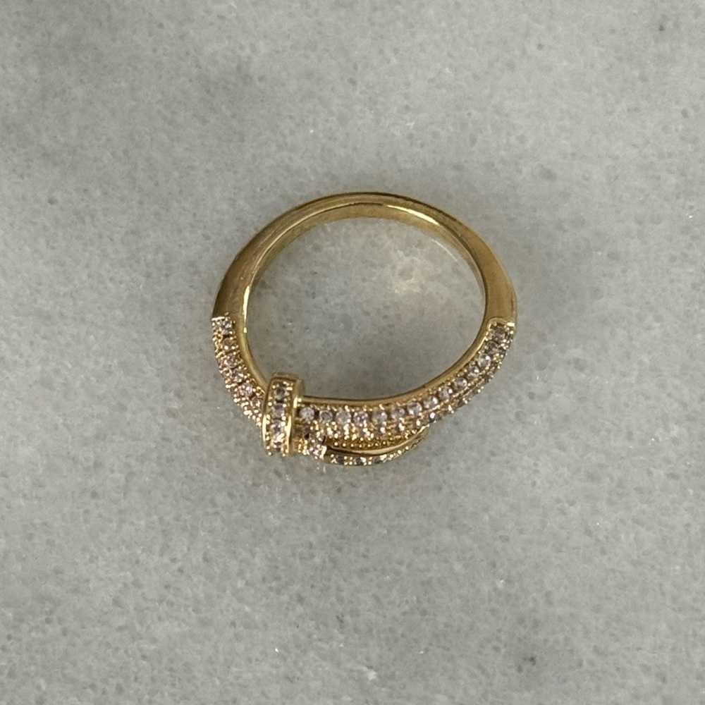New Drop Gold Crystal Pave Nail Wrap Ring
Brand New - Picture 2 of 5